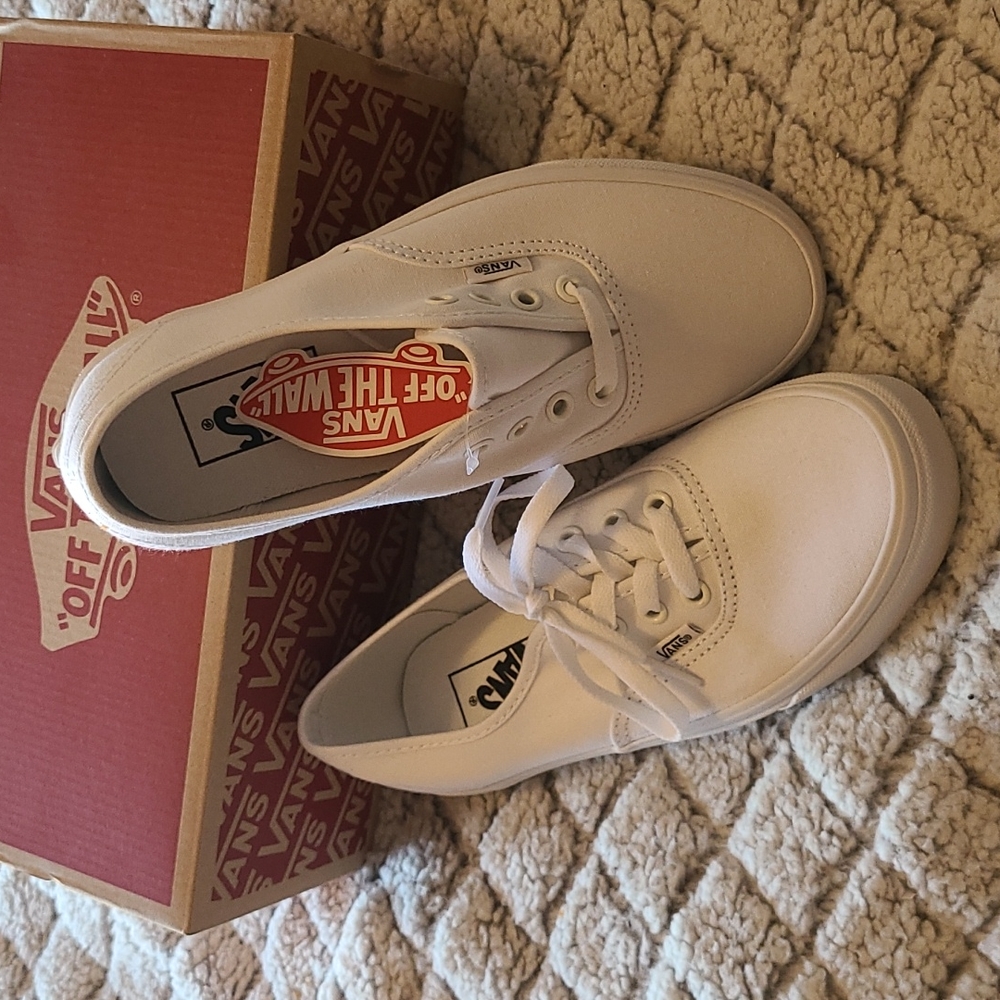 Vans Tennis Shoes